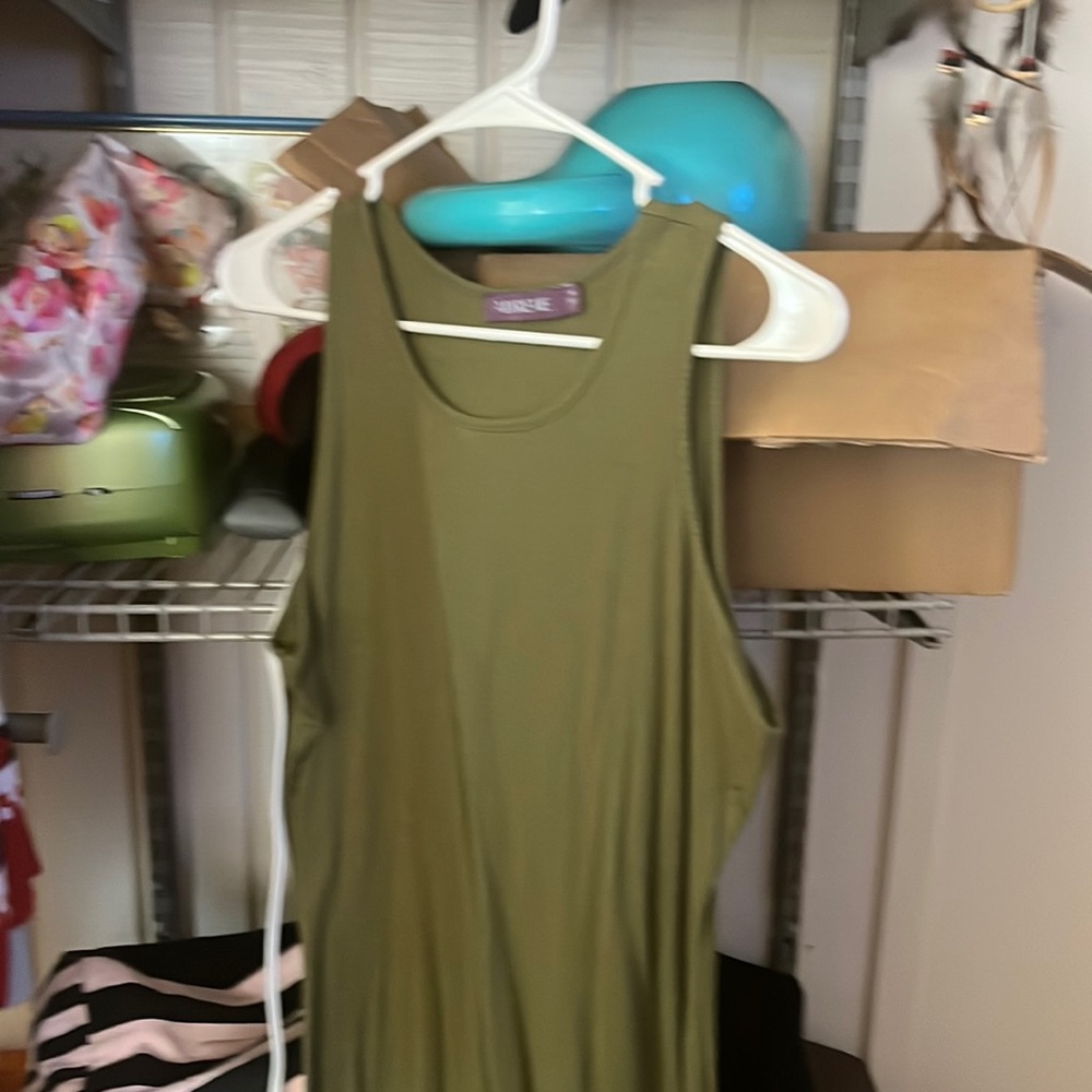 Cute summer dress.